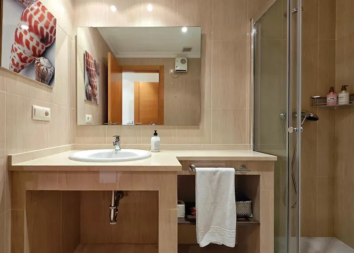 アパート Desconectaengalicia Miraflores Con Piscina Y Vistas Al Mar サンシェンショ